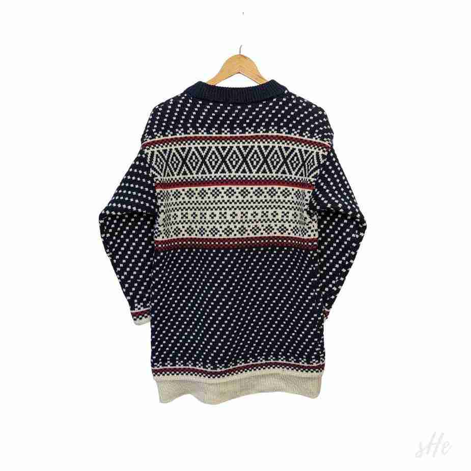 80er Vintage Pullover M tall: Handgefertigt aus reiner Wolle Norwegerstye Made in England vintage pullover norwegerstyle rueckenansicht