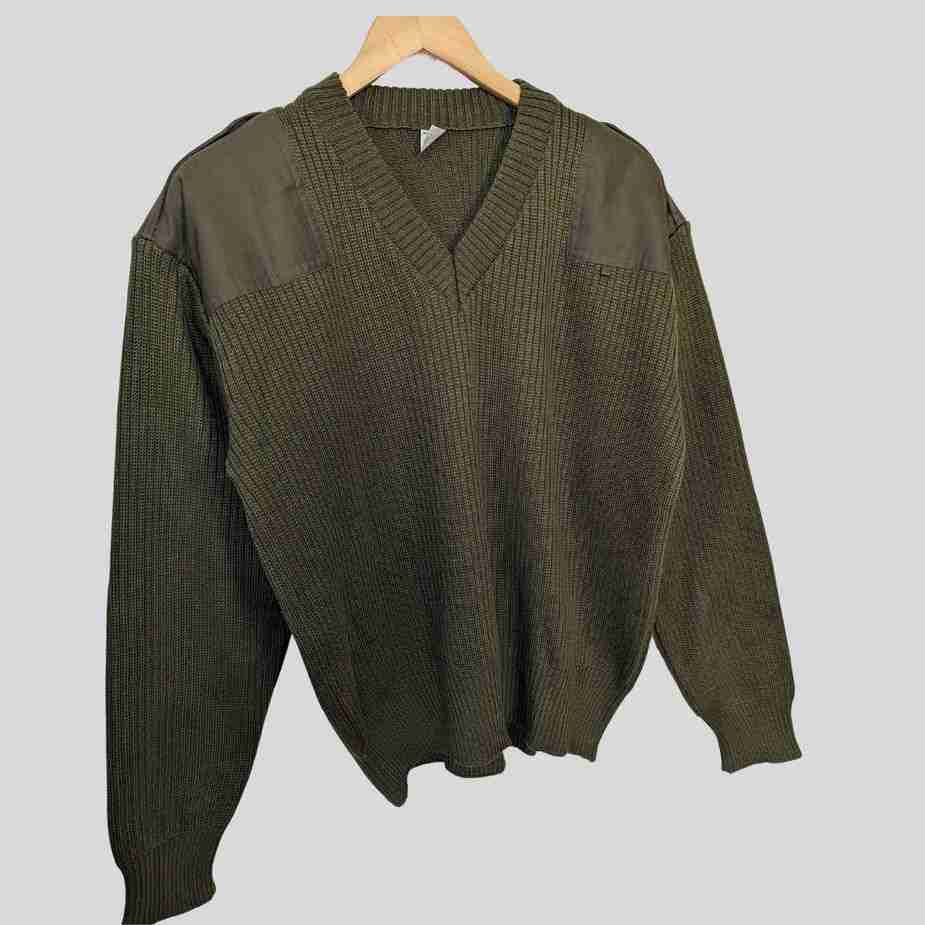 Vintage 90er Italien Armee Strickpullover V-Neck Gr. M Olive Grün Neu vintage 90er armee strickpullover v neck olivegruen details