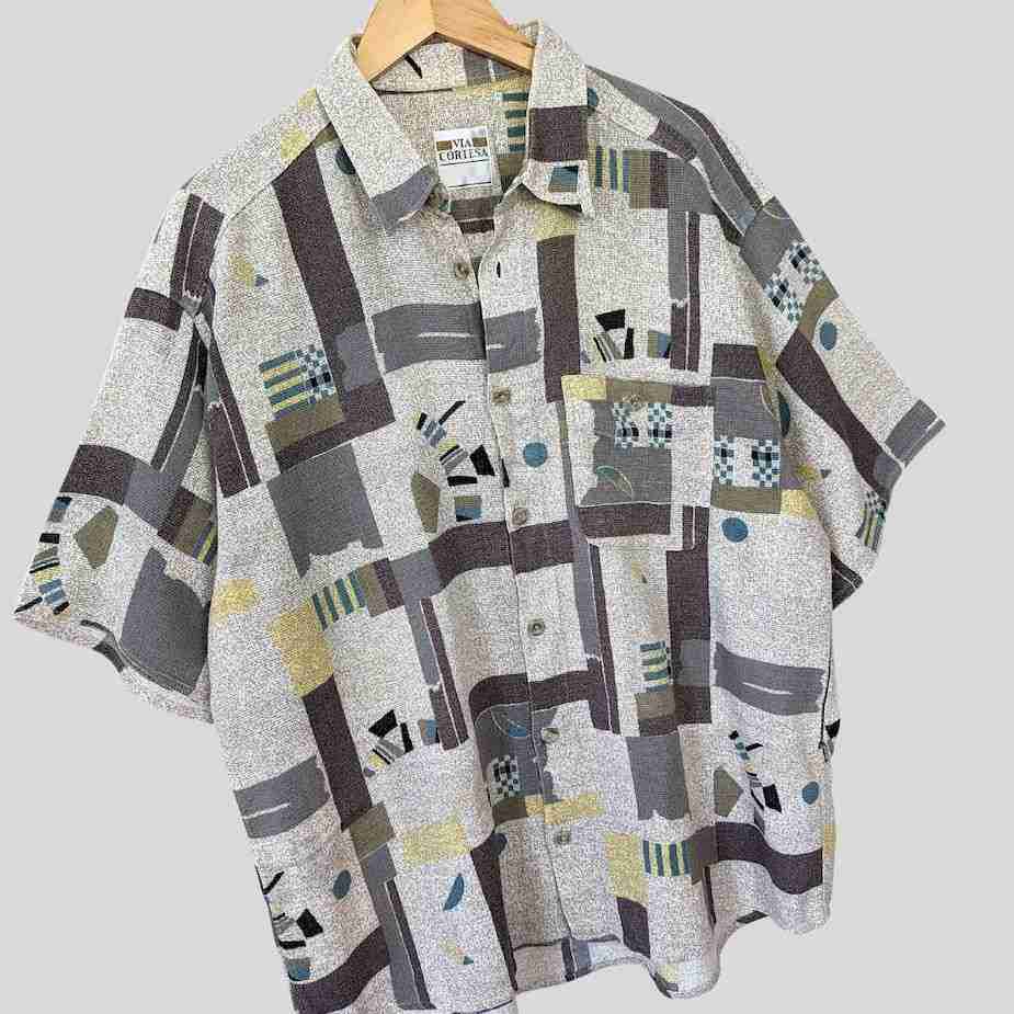 Art Design Vintage Hemd Herren XL ( Damen XXL) Neuwertig online vintage baumwoll shirts vorne