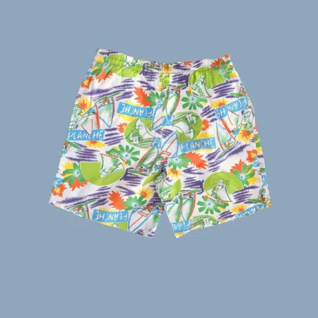 retro-surf-shorts-80er-90er-rueckenansicht Rückansicht der bunten Retro Surf Shorts im 90er Jahre Festival Look